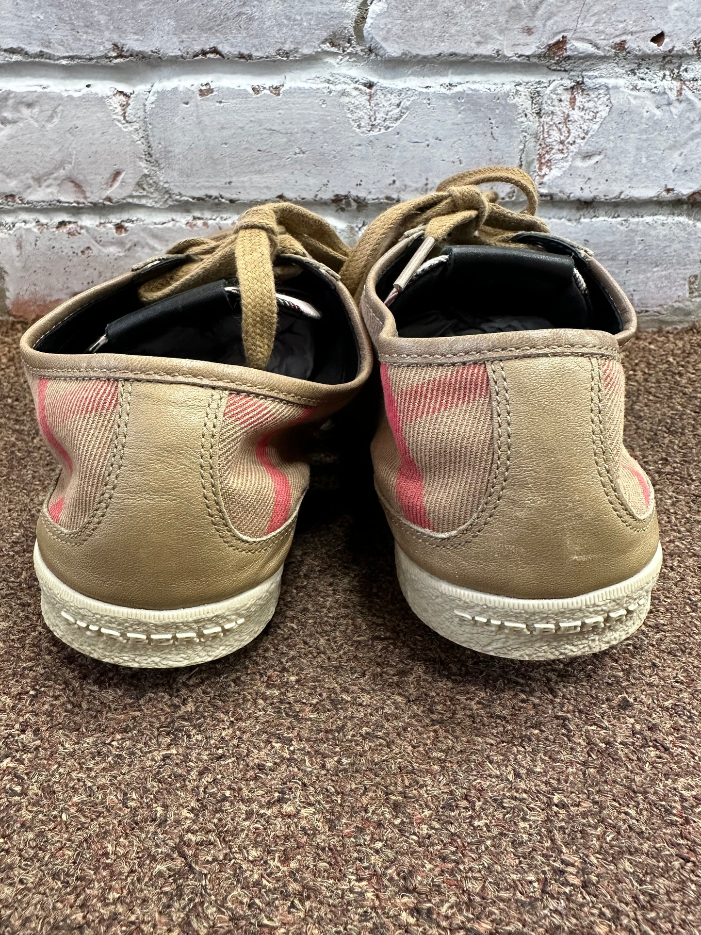 Burberry sneakers