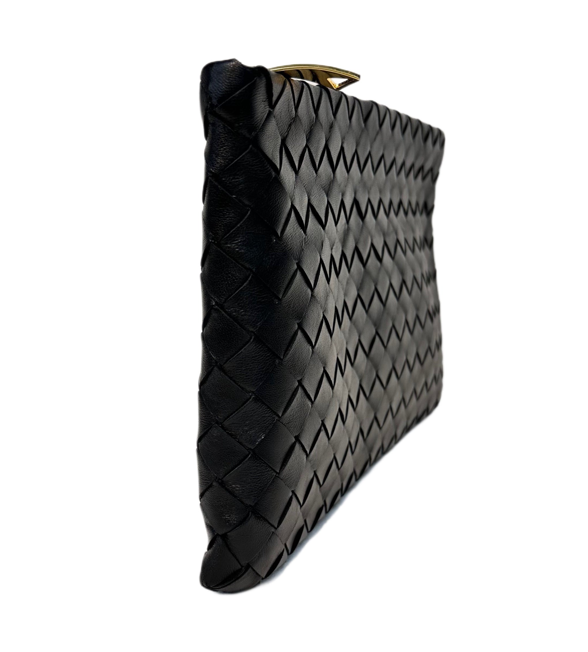 Bottega veneta black clutch online