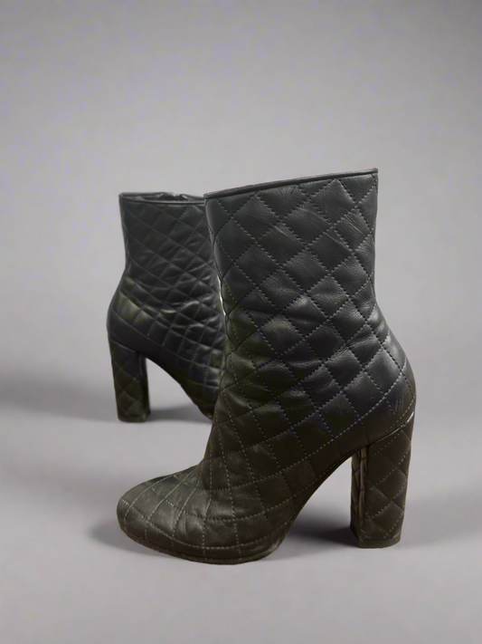 Gianvito Rossi quilted Booties