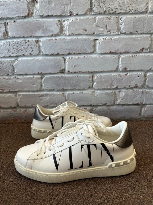 Valentino Sneakers