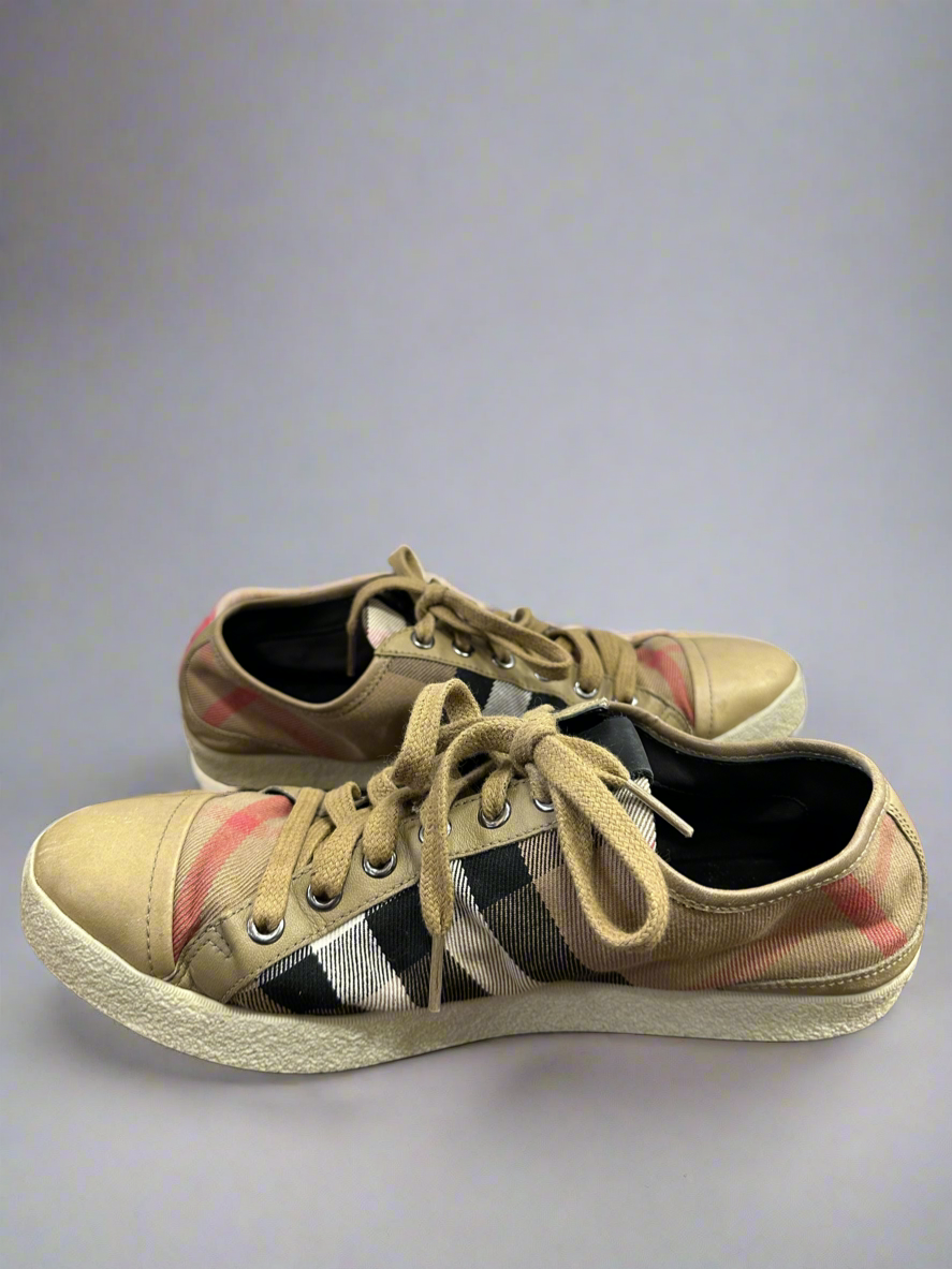 Burberry sneakers