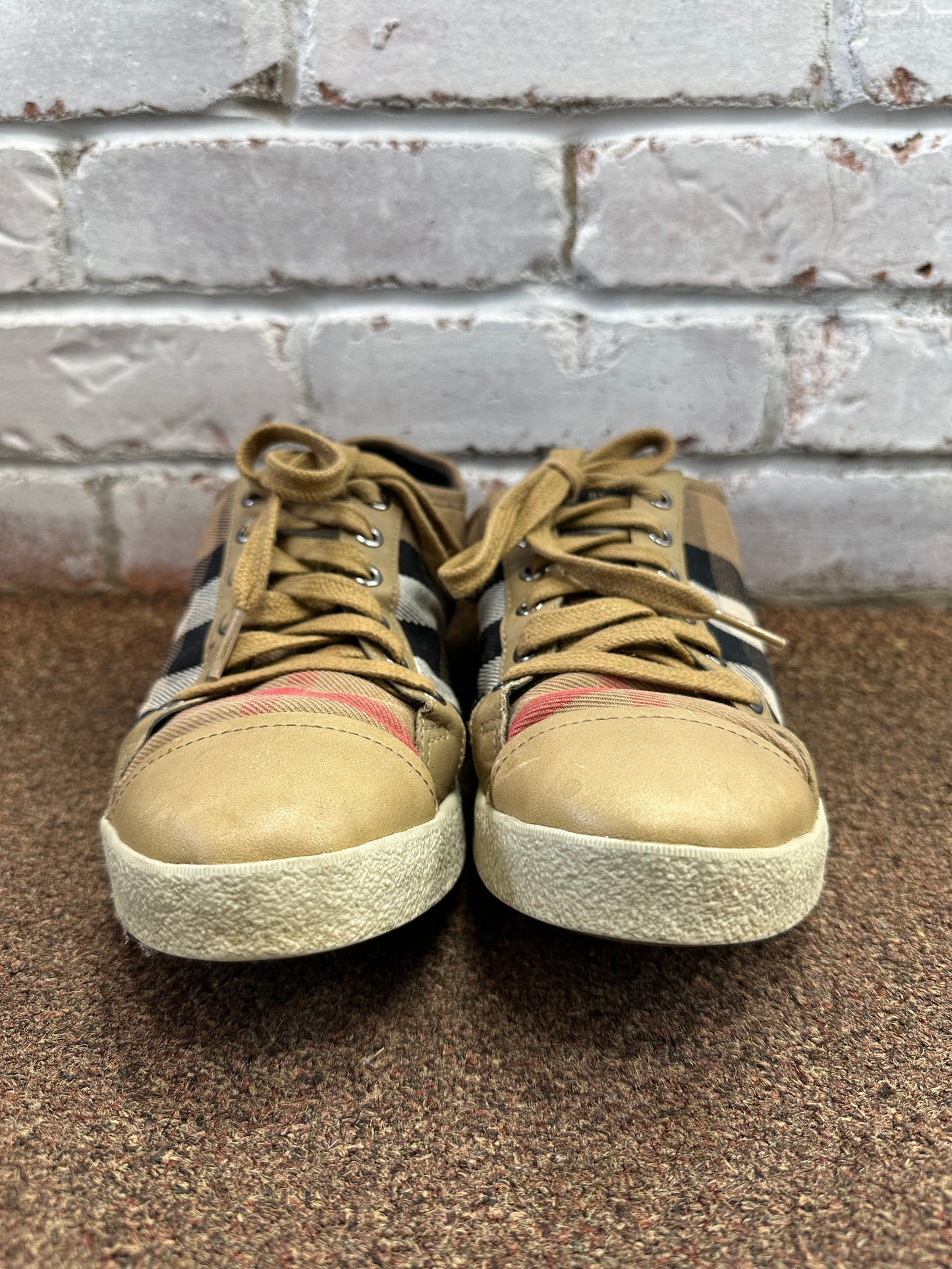 Burberry sneakers