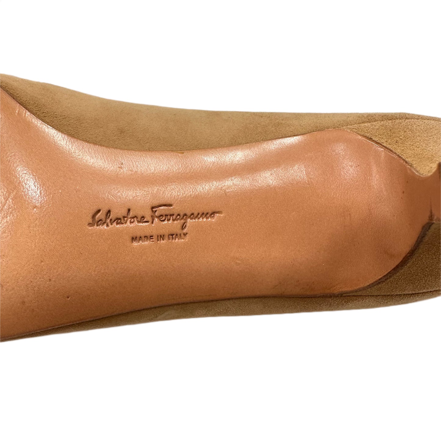 SALVATORE FERRAGAMO Beige Pumps Size 8