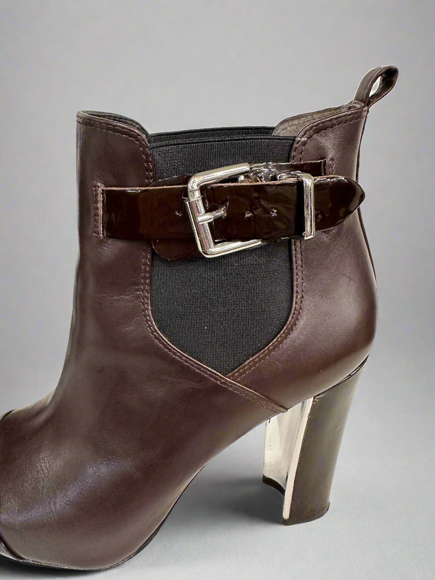 POUR LA VICTOIRE Leather Bootie