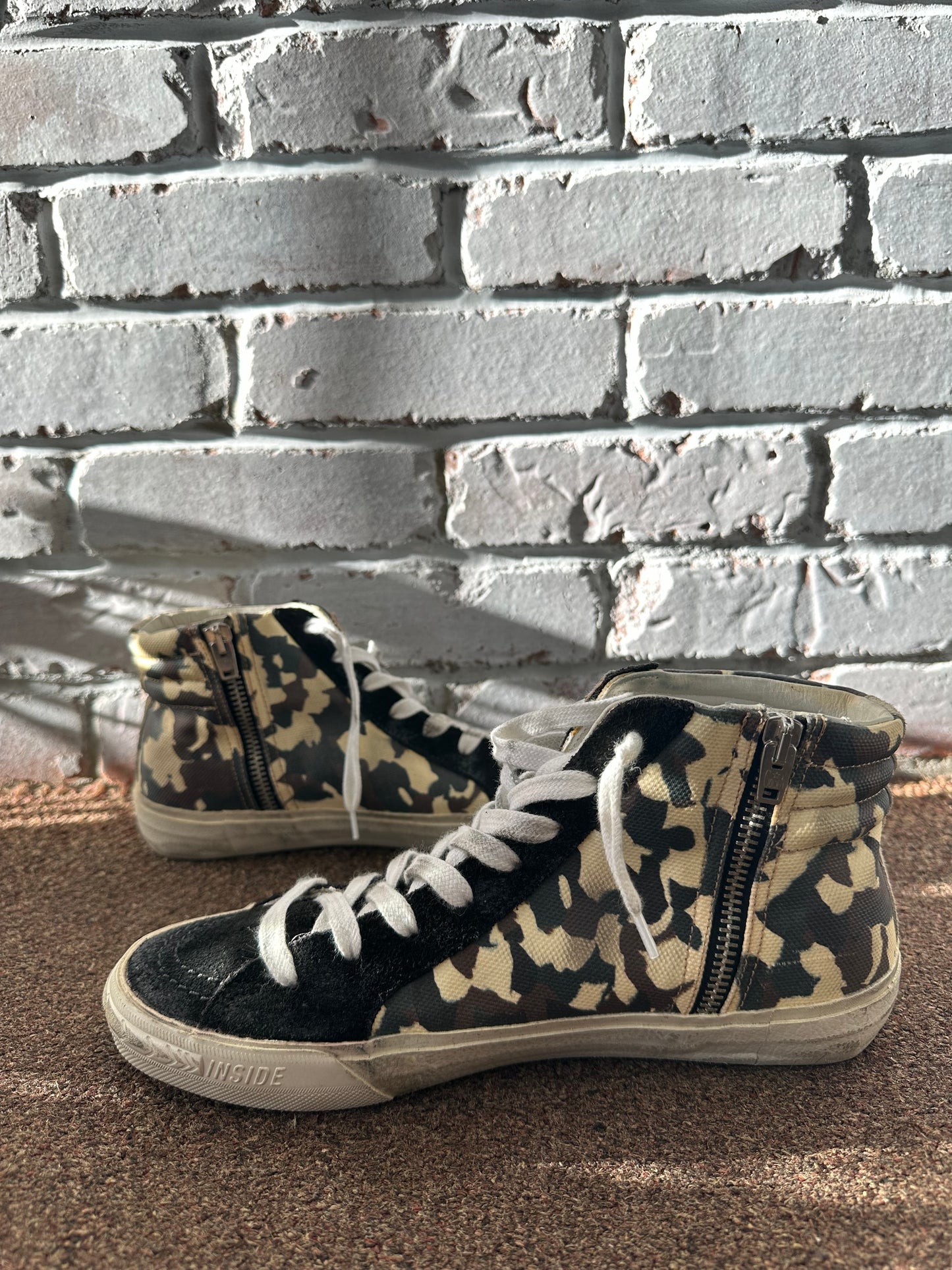 GOLDEN GOOSE Sneakers