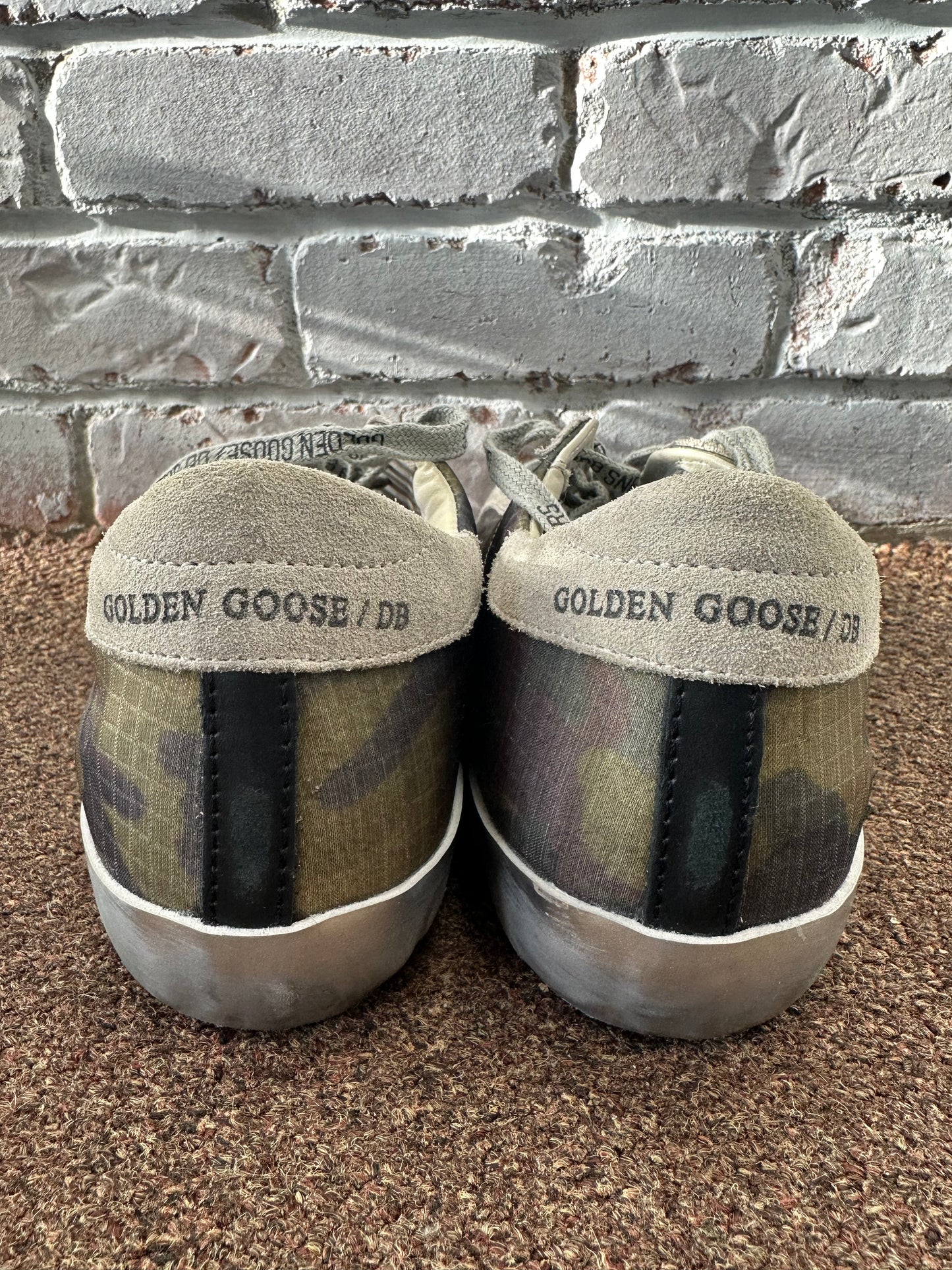 GOLDEN GOOSE Sneakers