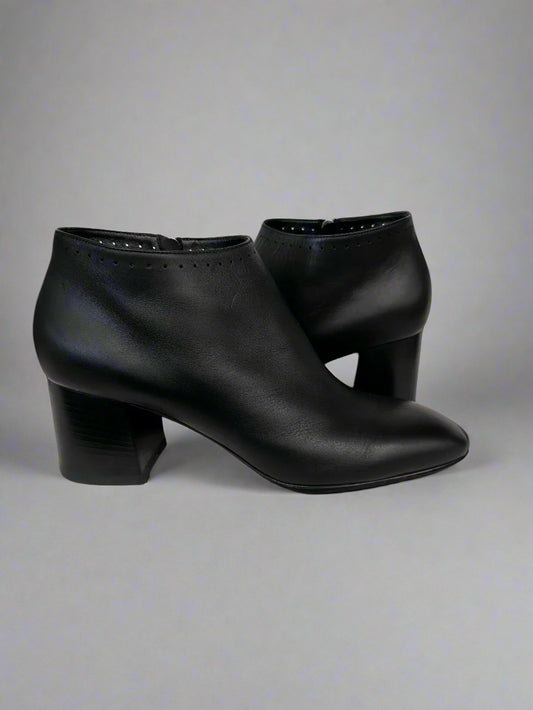 HERMÈS Tornade Booties