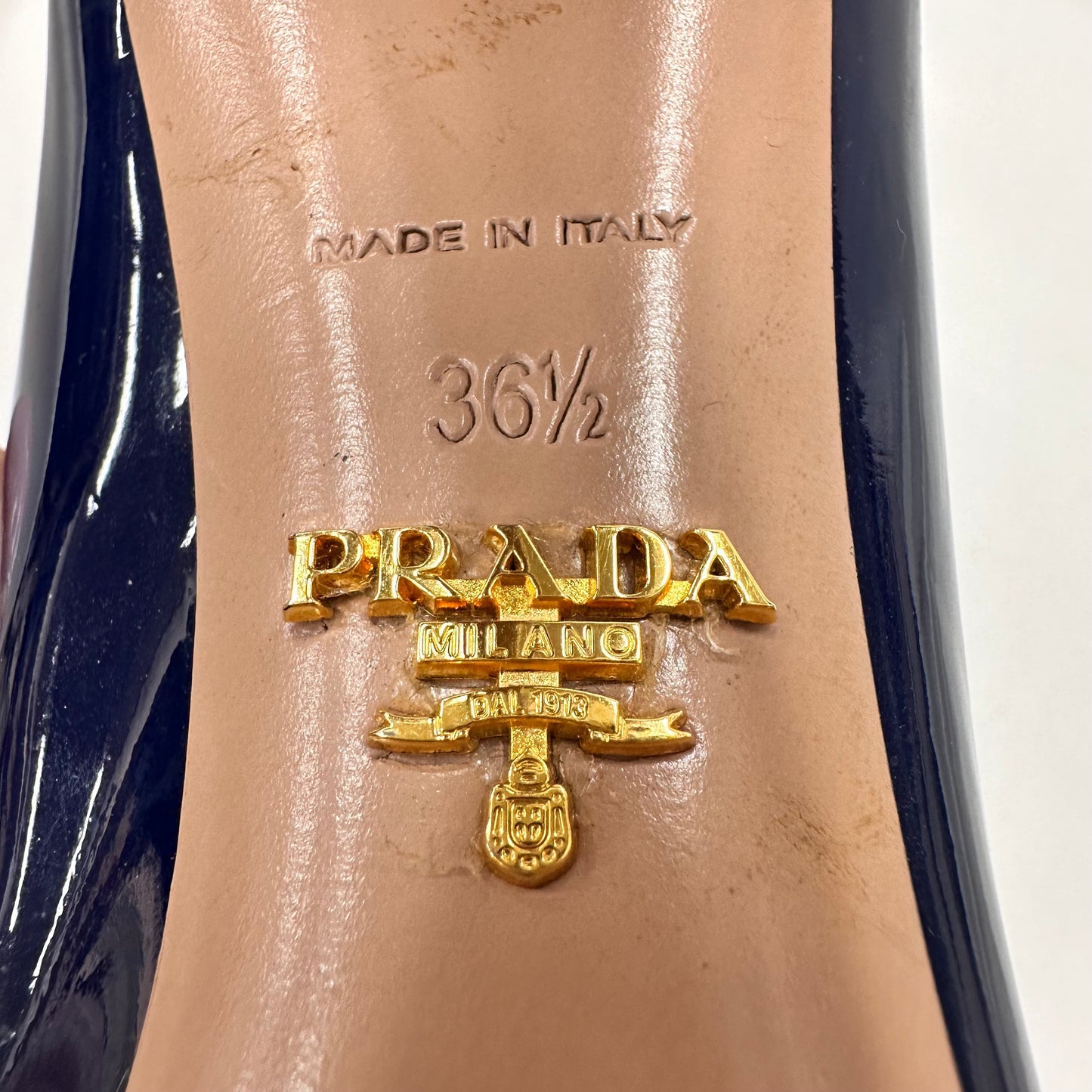 PRADA Navy Blue Patent Leather Pump 36.5