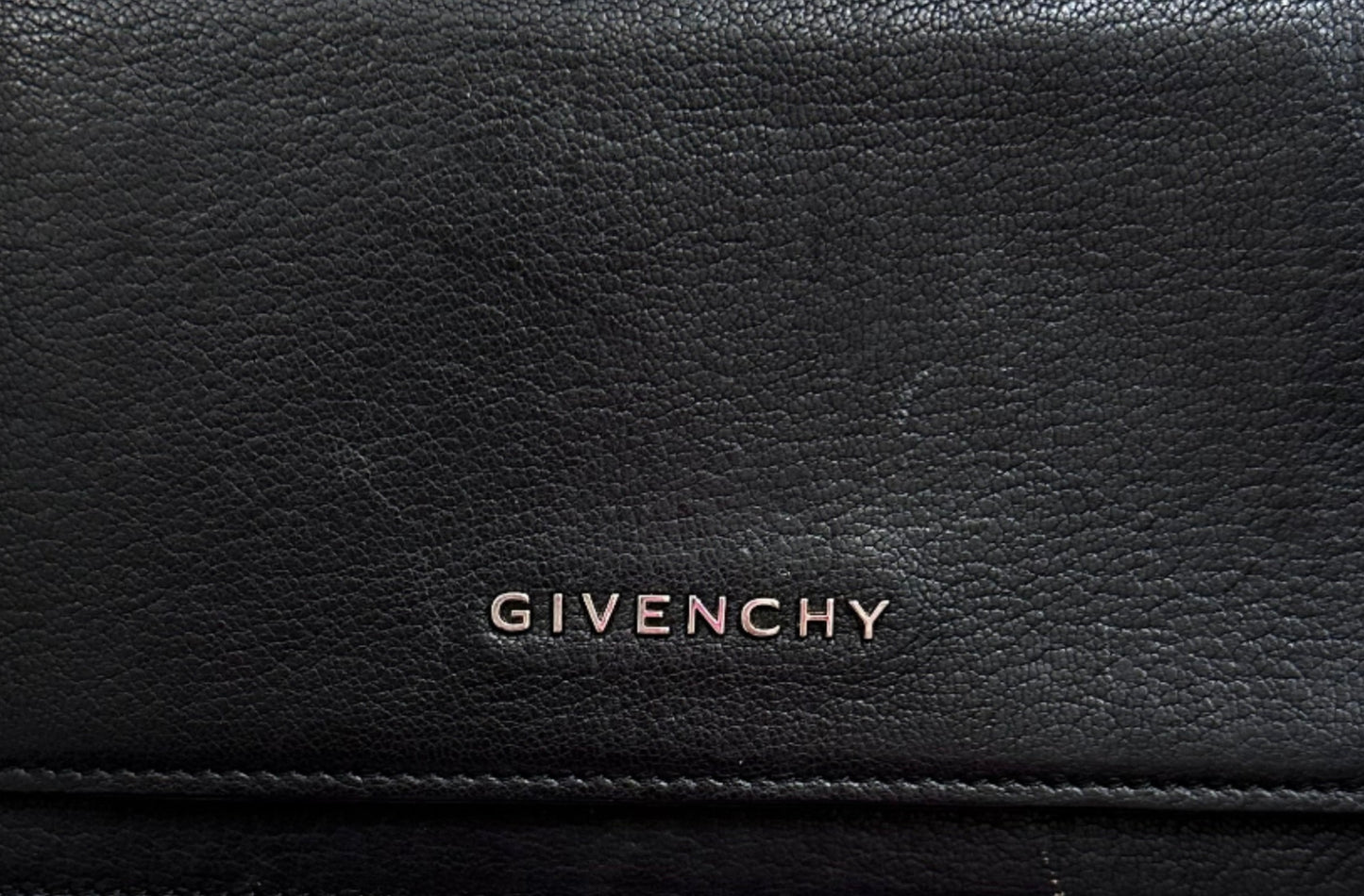 GIVENCHY Wallet on a Chain Black