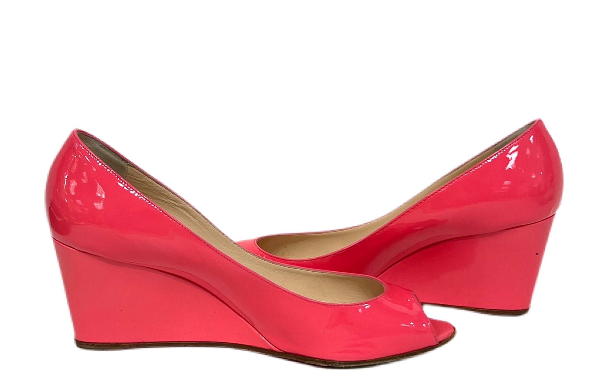 Patent leather wedge sandals in pink - Christian Louboutin